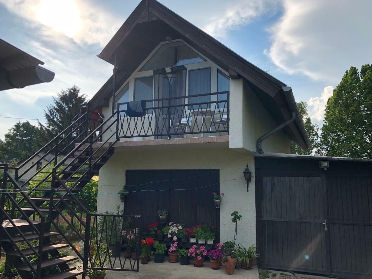 Liget Apartman Balatonfoldvar Ngoại thất bức ảnh