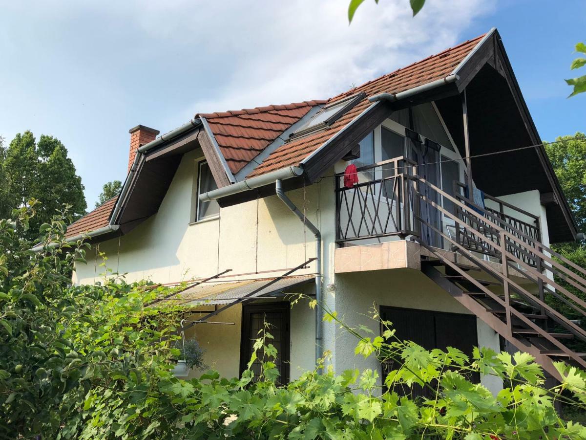 Liget Apartman Balatonfoldvar Ngoại thất bức ảnh